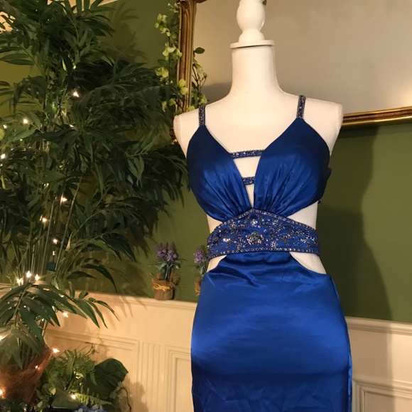 Formal evening Prom dress - Picture 2 of 12